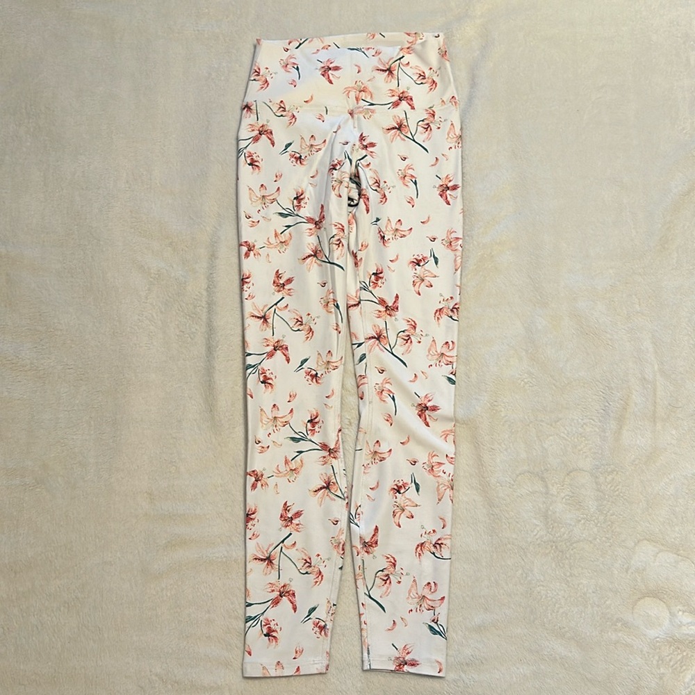 Fabletics Define PowerHold High-Waisted 7/8 leggings